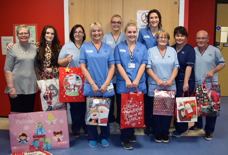 06-12-17 Ninewells staff support local children this Chirstmas