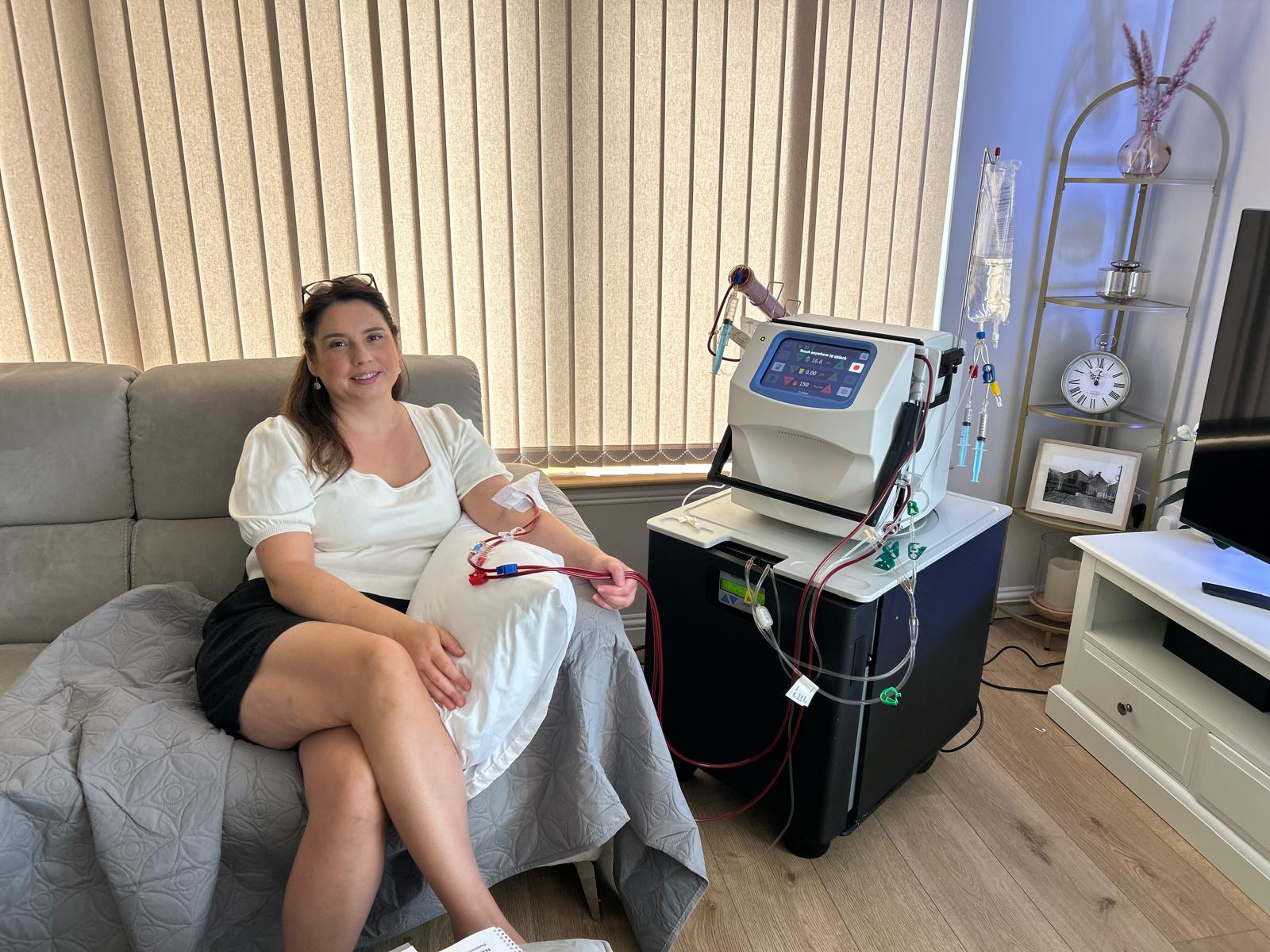 First patient in Tayside receives new dialysis treatment at home