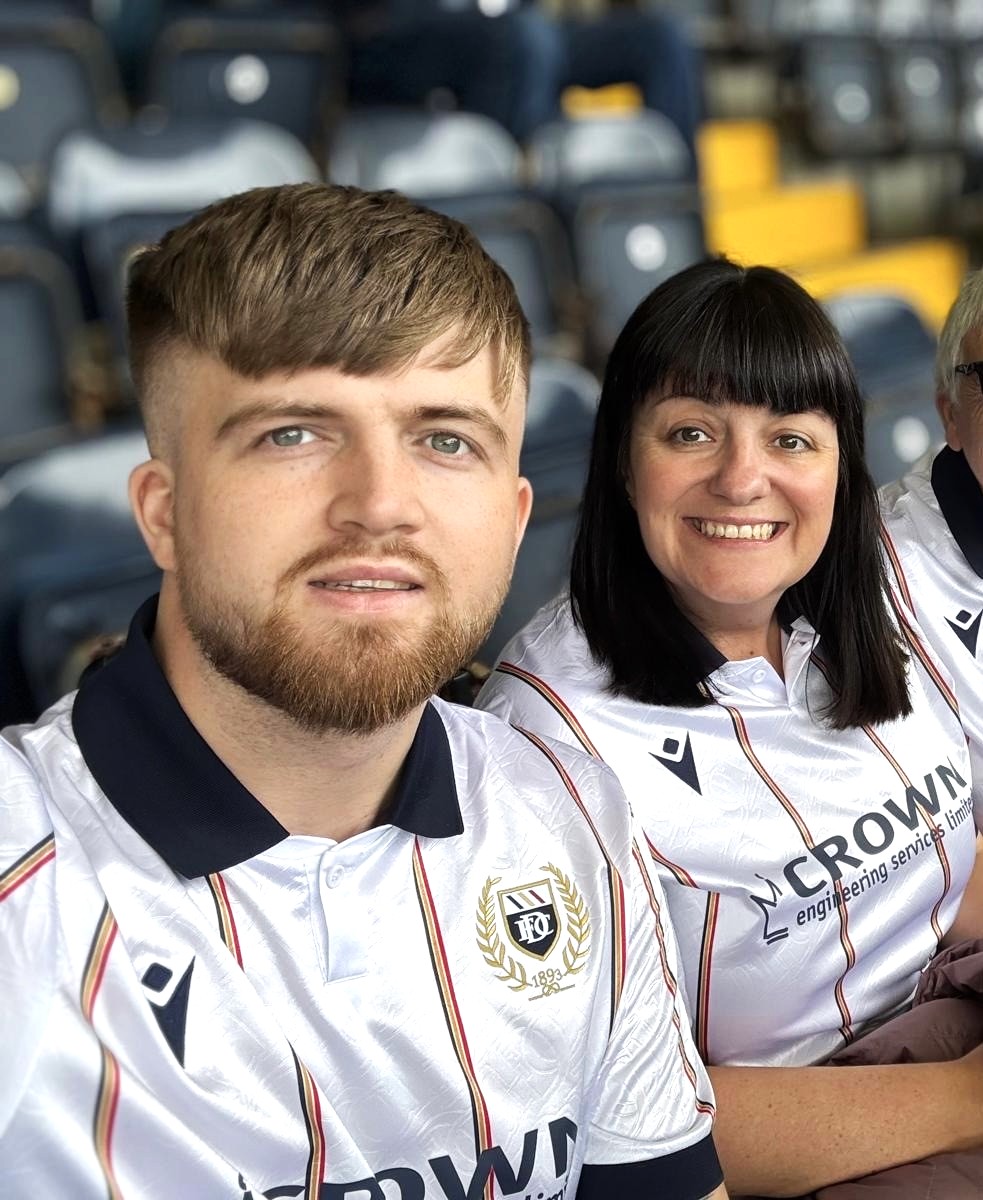 NHS Tayside Supports Living Donation Week by sharing inspiring family story 